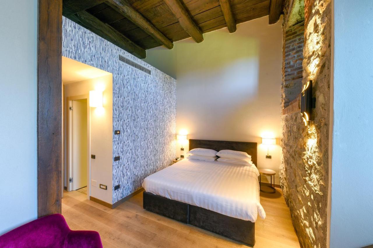 Relais & Spa Castello Di Casiglio Erba Eksteriør billede