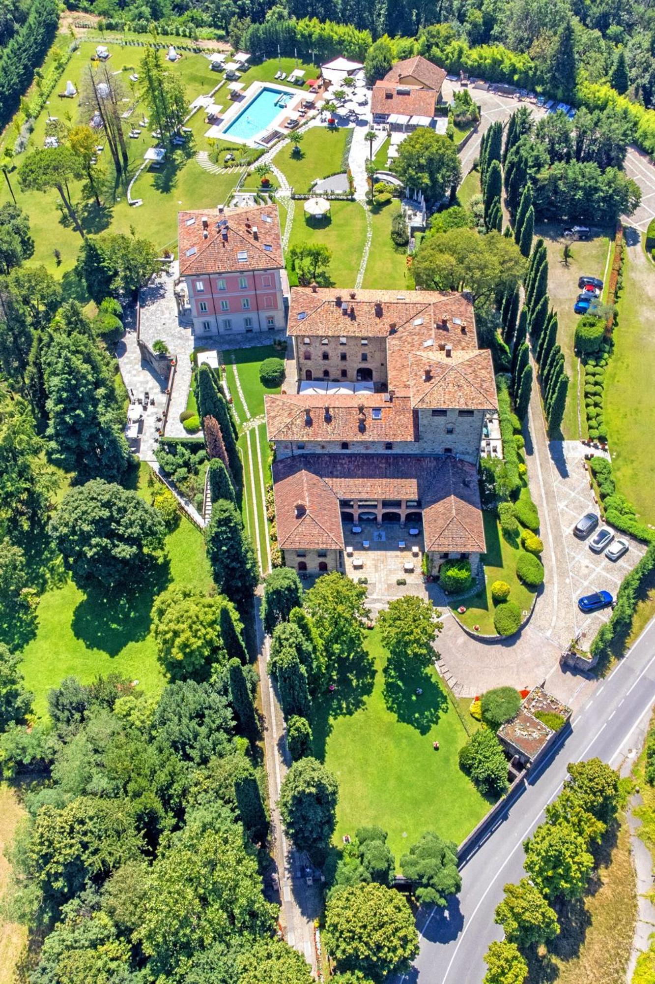 Relais & Spa Castello Di Casiglio Erba Eksteriør billede
