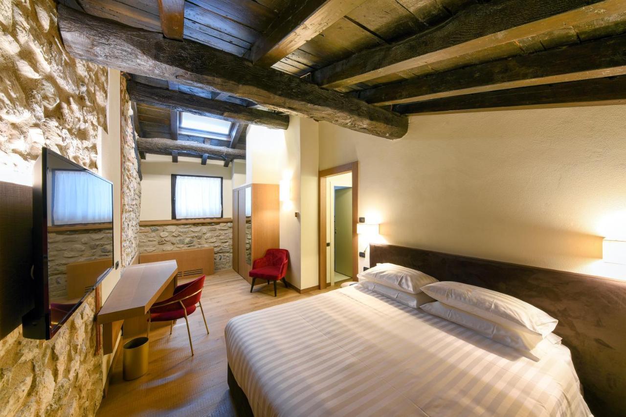 Relais & Spa Castello Di Casiglio Erba Eksteriør billede